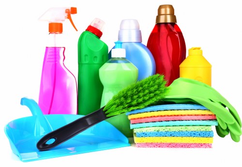 Professional steam carpet cleaning in a Walthamstow home